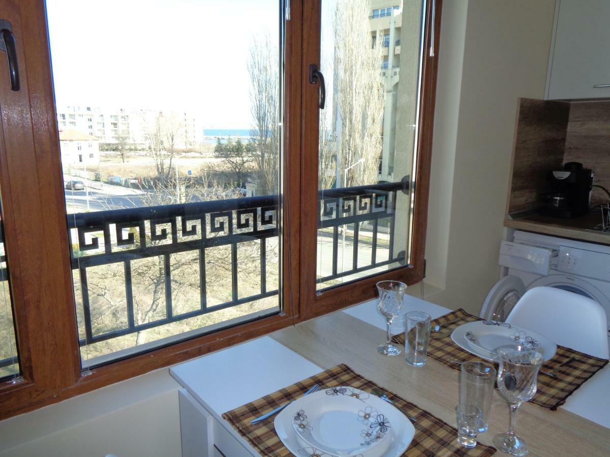 Nereya Palace Studio Mona Apartman Pomorie Kültér fotó